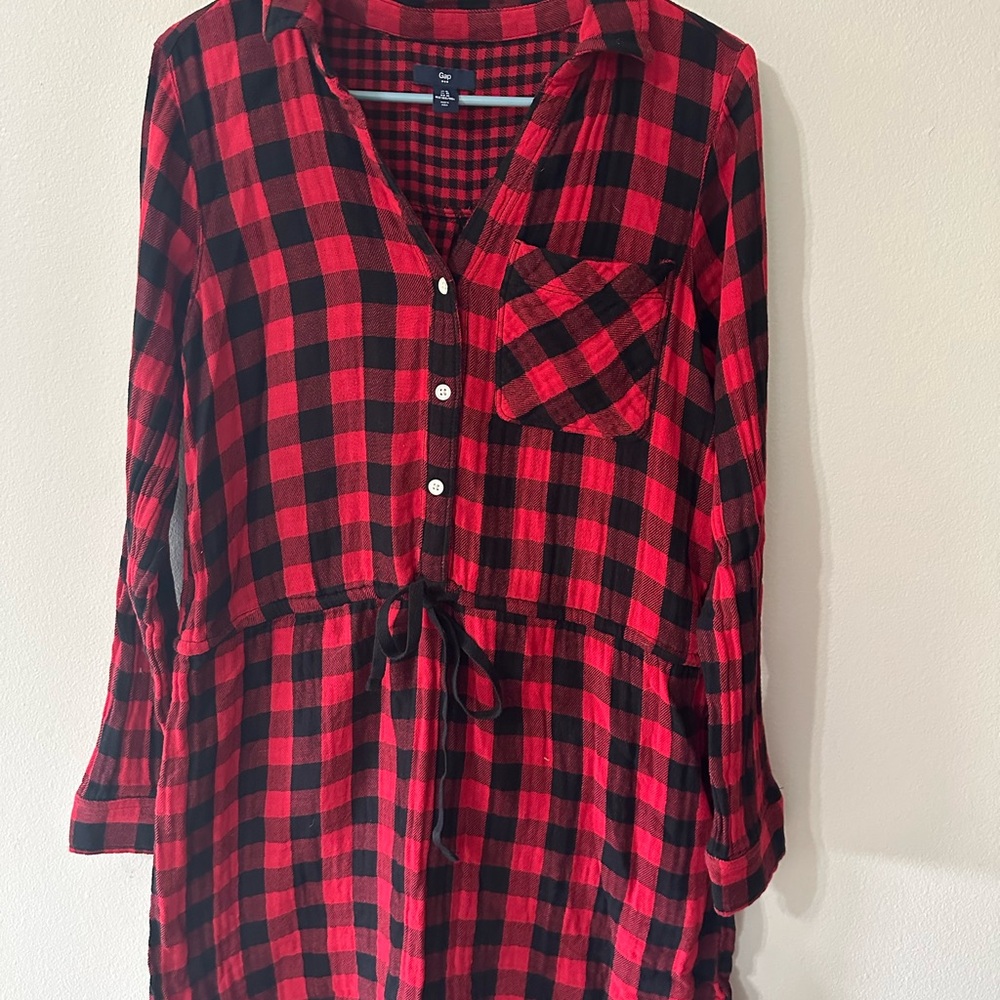 GAP Red and Black Plaid Long Sleeve Dress